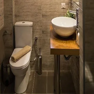 Albanis Apartment *