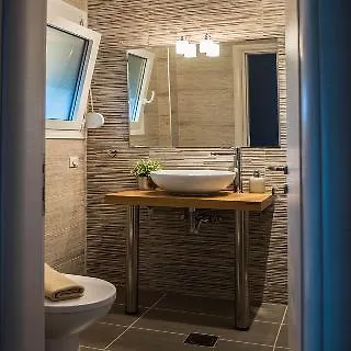 Apartment Albanis